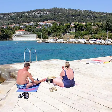 Apartment With A Parking Space - 11072 Split